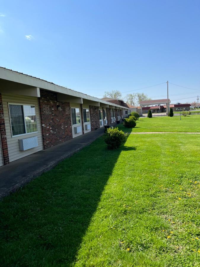 Town & Country Motel Clinton Dış mekan fotoğraf
